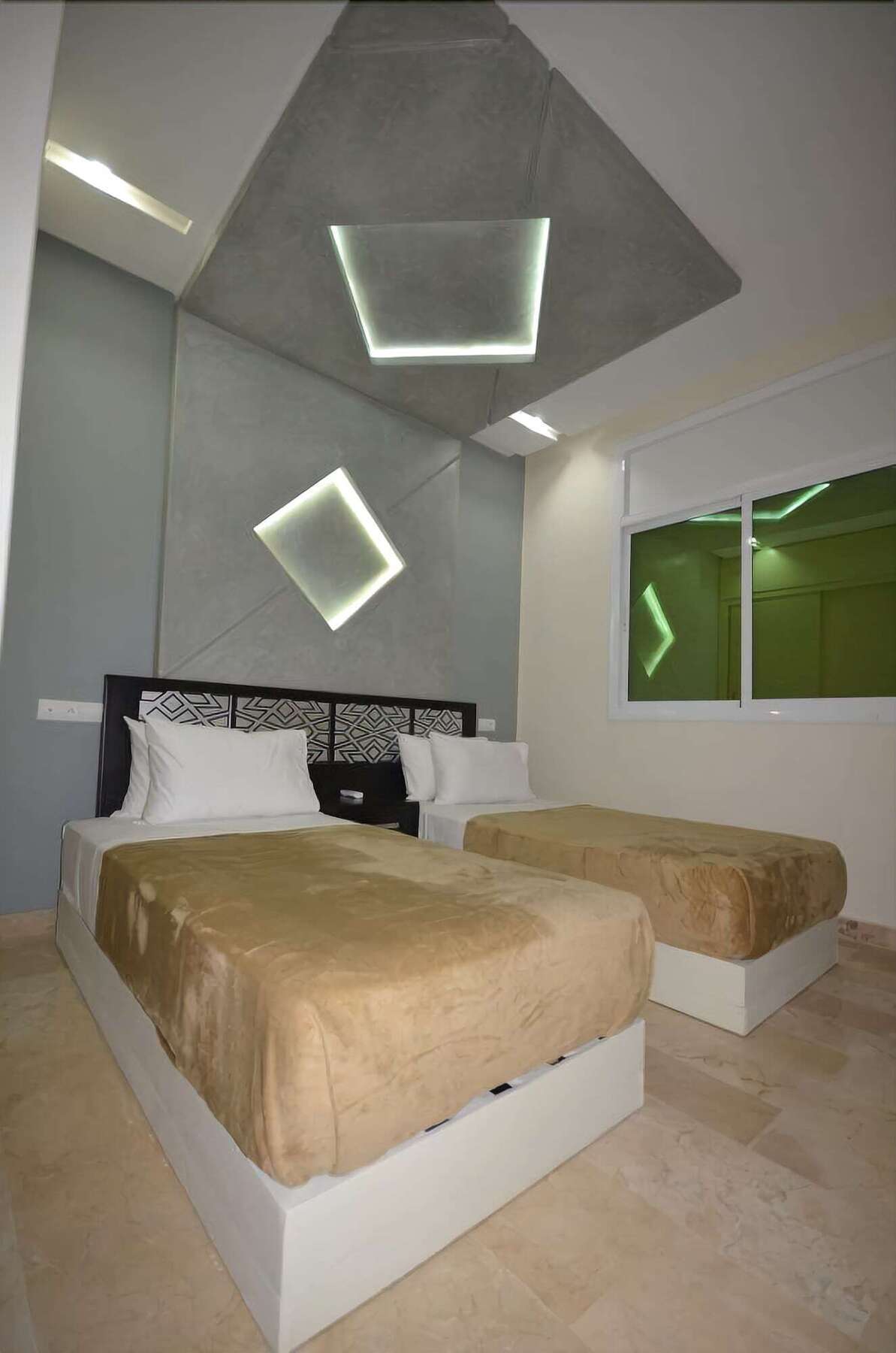 Hotel-Cafe-Restaurant Pyramides, Таза Экстерьер фото